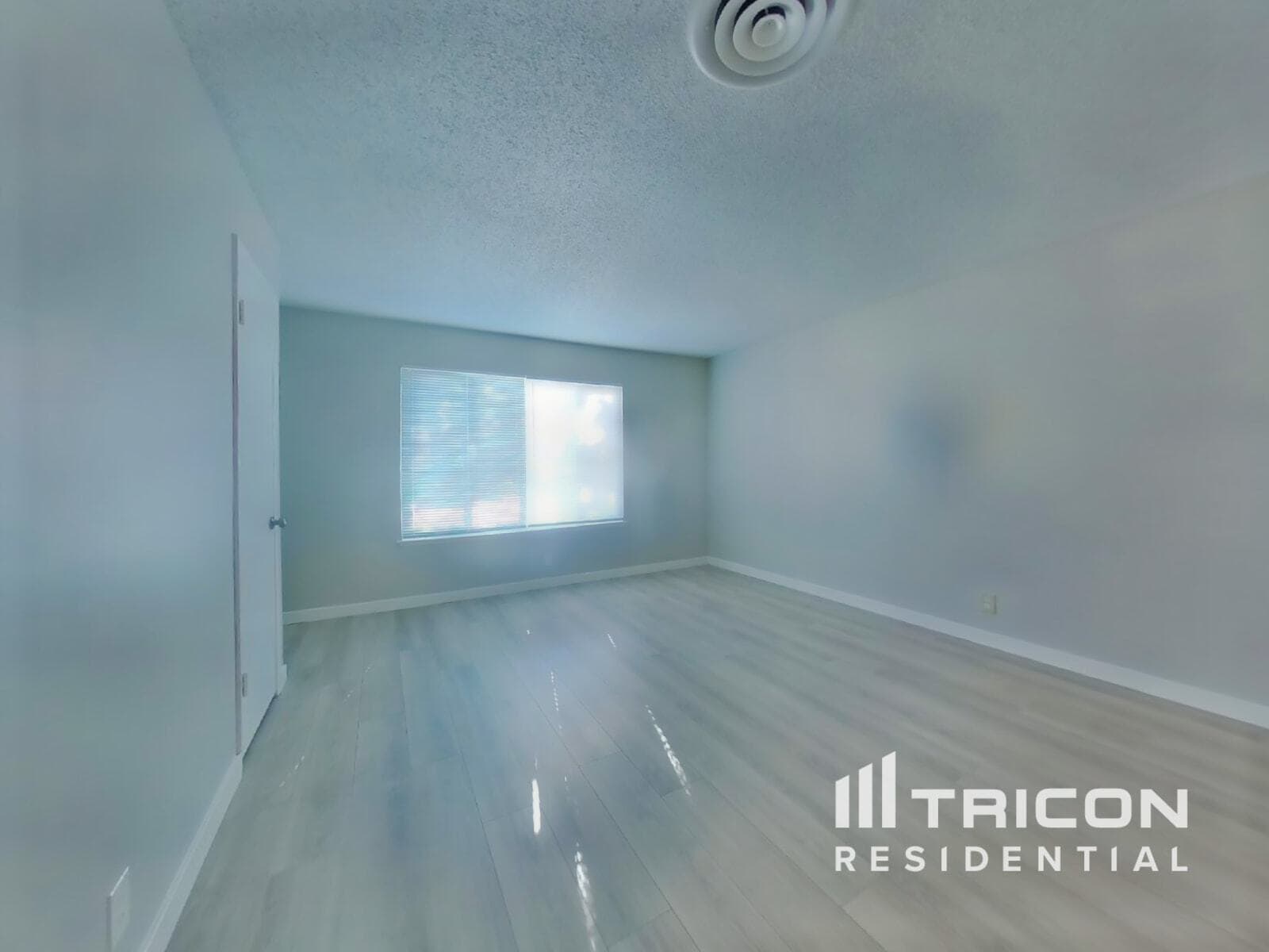 Building Photo - 1508 Crestview Dr