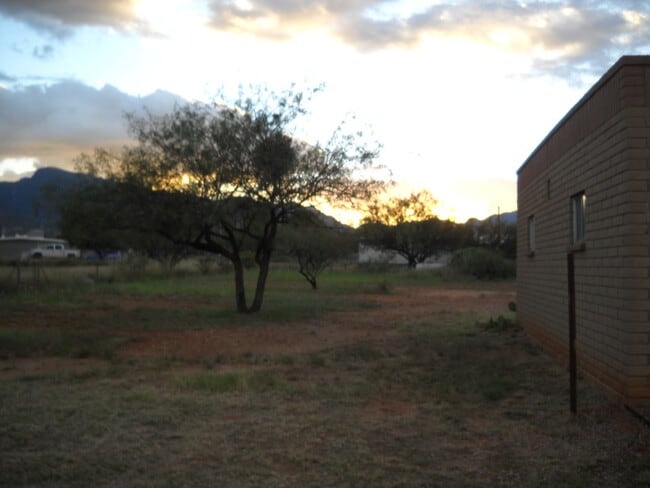 Building Photo - Great views on one acre.