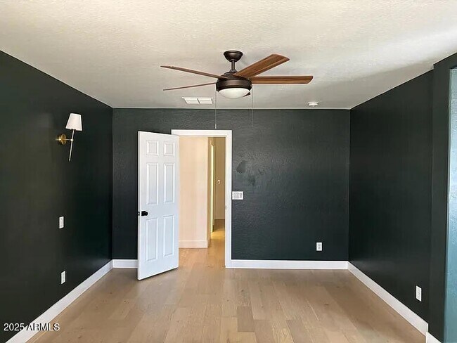Building Photo - 12735 W Verde Ln