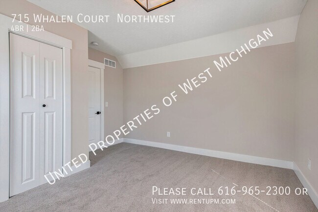 Building Photo - Available Now | 4 Bedroom 2 Bath Single Fa...