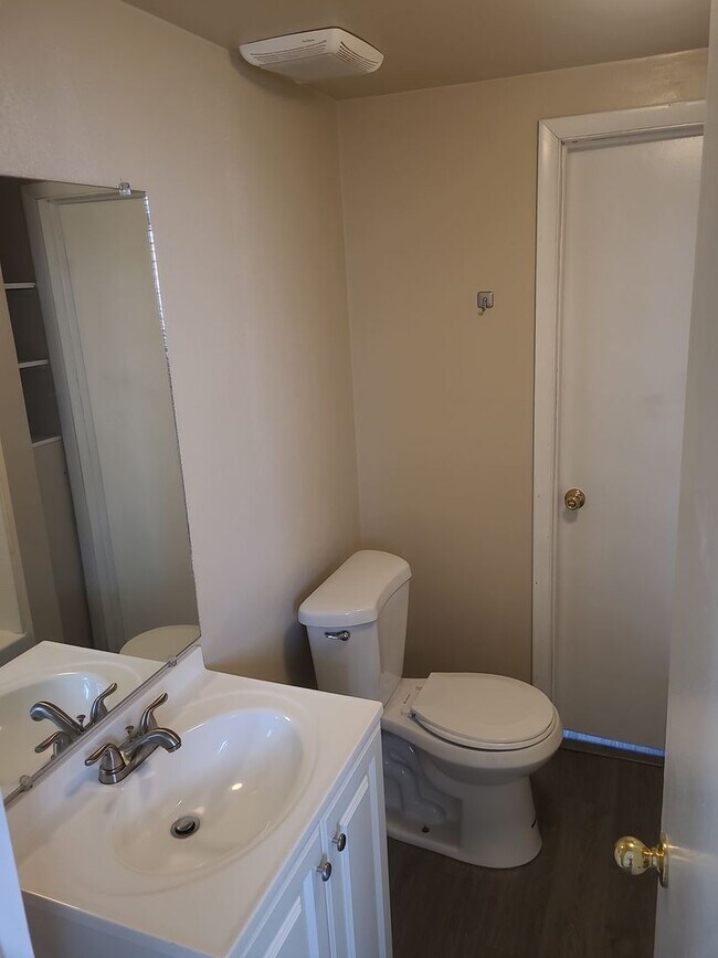 Building Photo - Available Now! Call the office to schedule...