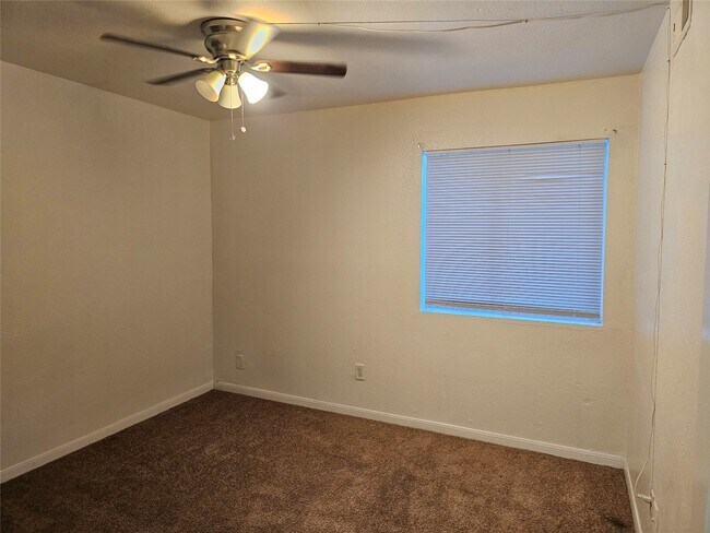 Building Photo - 12647 Ashford Meadow Dr