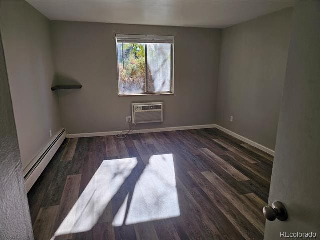 Building Photo - 1304 S Parker Rd