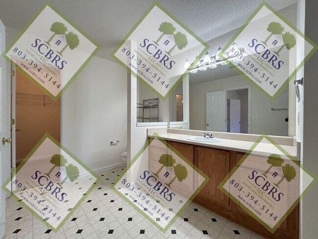Building Photo - Well maintained 3 bedroom, 2 bath home in ...