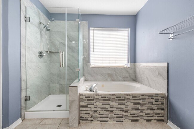 Building Photo - 8738 Willancy Ln