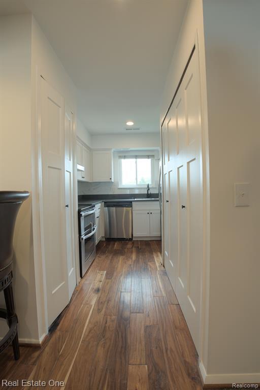 Building Photo - 1944 Klingensmith Rd