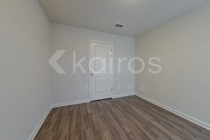 Building Photo - 329 Ironwood Ct