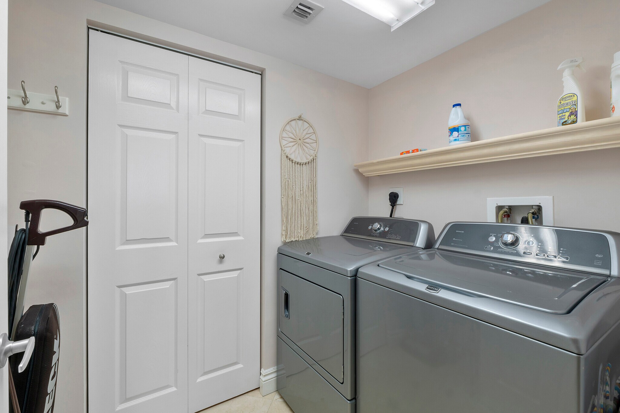 laundry room - 2001 N Ocean Blvd