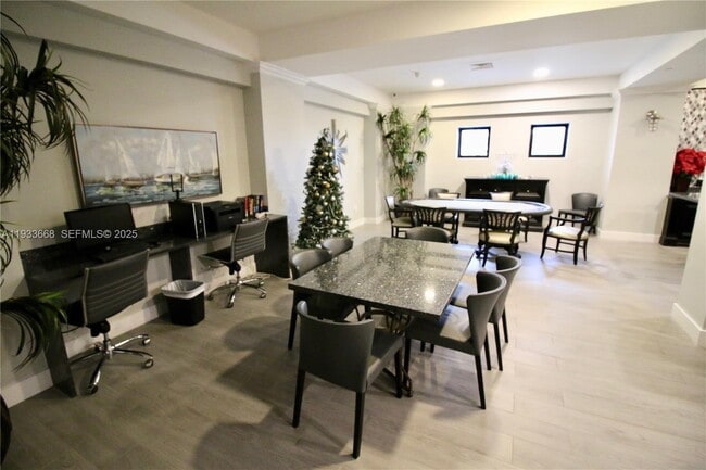 Building Photo - 2501 S Ocean Dr