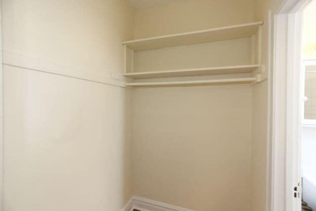 Building Photo - 4842 N Damen Ave