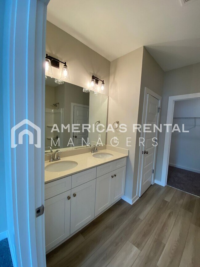 Building Photo - Roomy Home for Rent in Cullman, AL…6 Foot Privacy Fence. AVAILABLE NOW!!