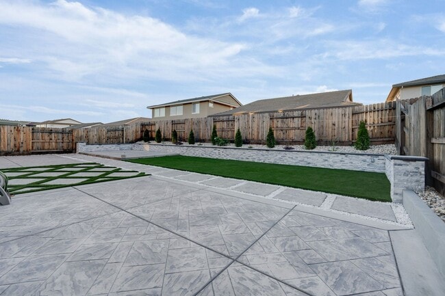 Building Photo - Luxury 4 Bedroom Home in Gated El Dorado Hills Community!