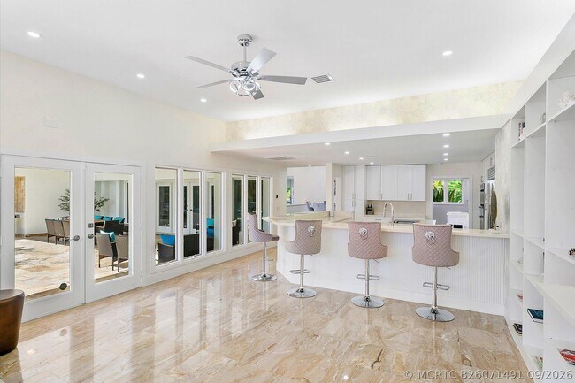 Building Photo - 18 Nurmi Dr