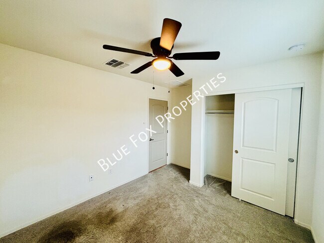 Building Photo - 6563 W Camino Pizarro
