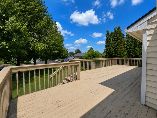 Building Photo - Charming Home on .34 acres!