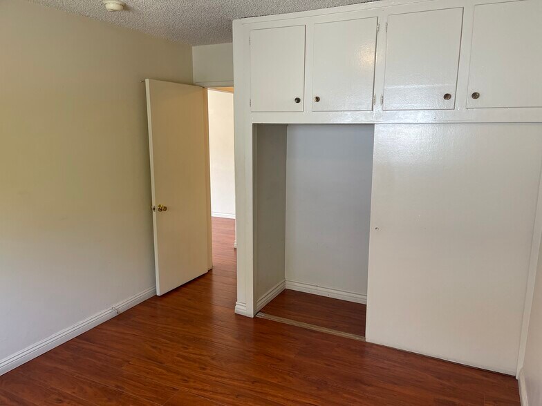 North Bedroom Closet-Cabinets Entry from Hall - 4703 W 173rd St