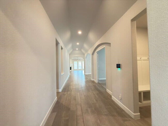 Building Photo - 7510 Spiceberry Ldg Ct