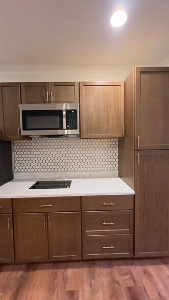 Primary Photo - 8298 Elm Shade Ct