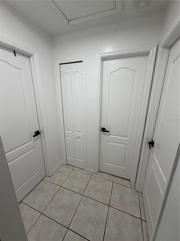 Building Photo - 305 Michigan Pl