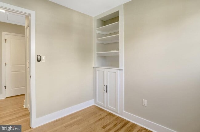 Building Photo - 4519 Holmes Run Pkwy
