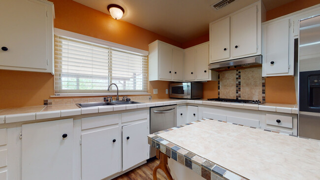 Building Photo - 13519 Beltway St