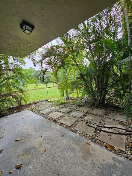 Building Photo - 1681 Balfour Point Dr