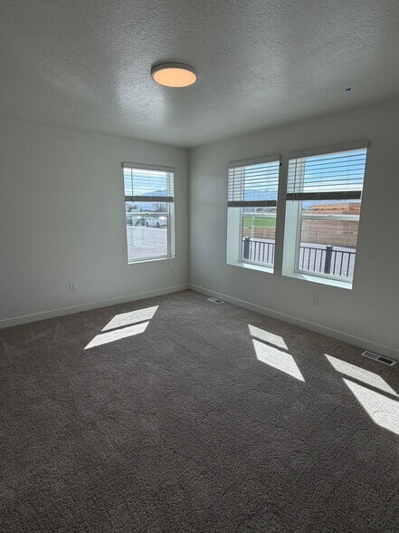 Building Photo - 509 S 1160 W
