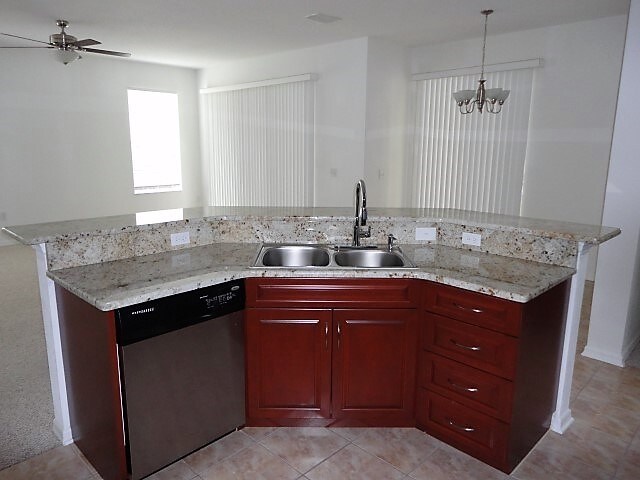 Building Photo - 471 Westchester Hills Ln