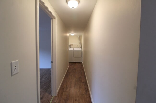 Building Photo - 8 Braddock St