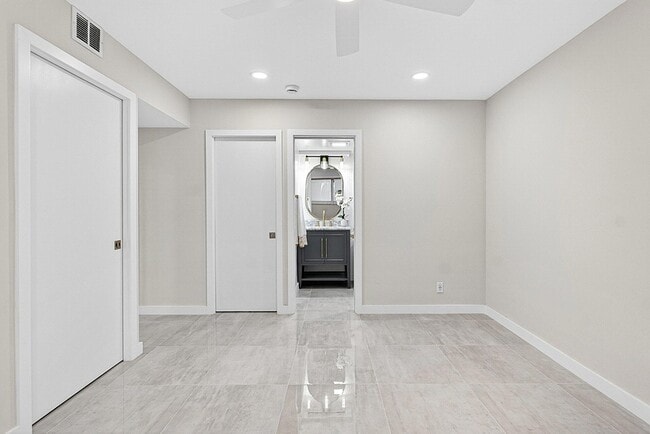 Building Photo - 3351 Spanish Trail