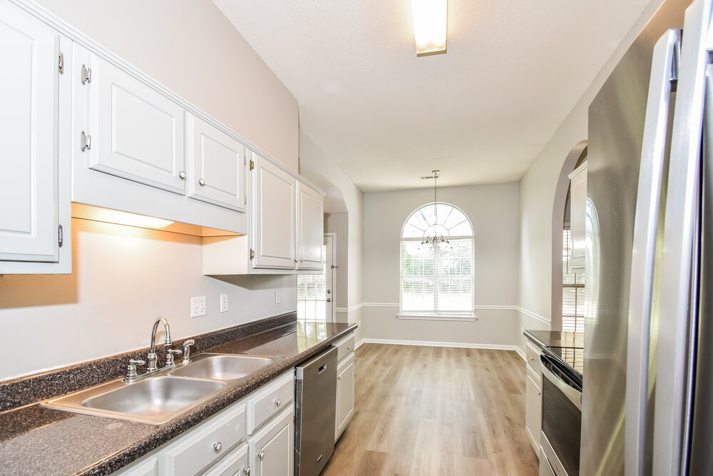 Building Photo - 7730 Shadow Fork Ln