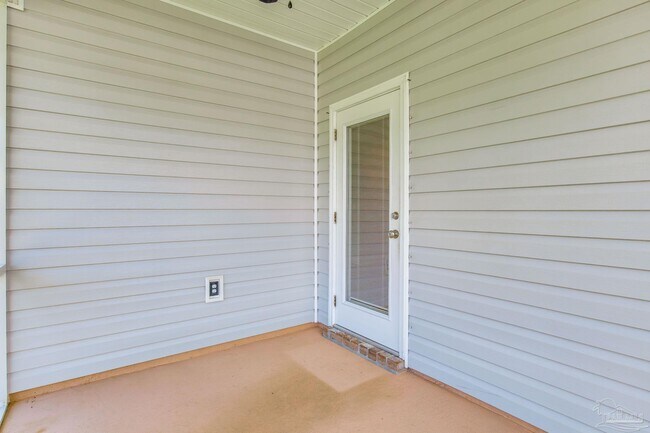 Building Photo - 8605 Bucklebury Dr