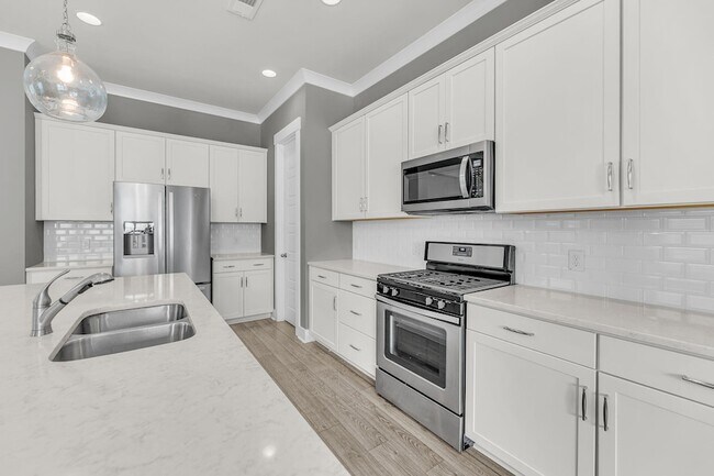 Building Photo - 1658 Indy Dr