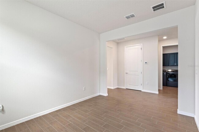 Building Photo - 6121 Blue Pond Wy