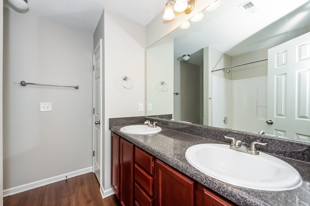 Building Photo - 316 Lauren Dr