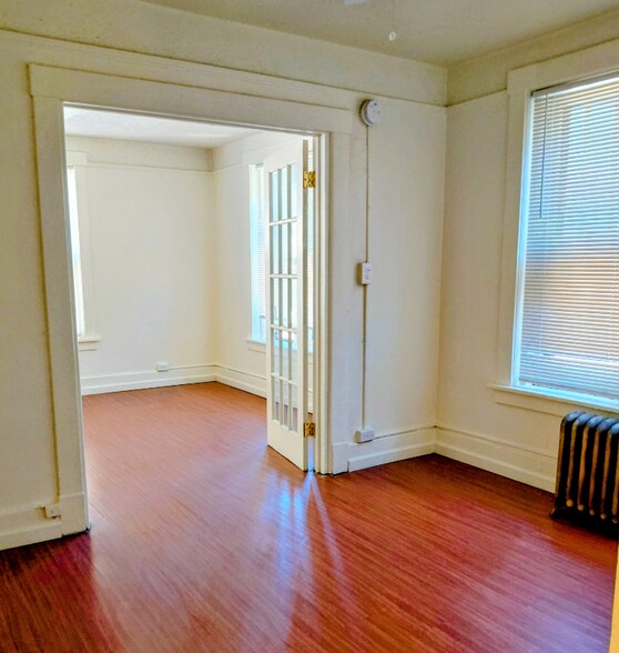 Building Photo - 440 E 13th Ave