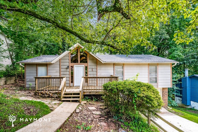 Building Photo - 1621 Sonia Dr