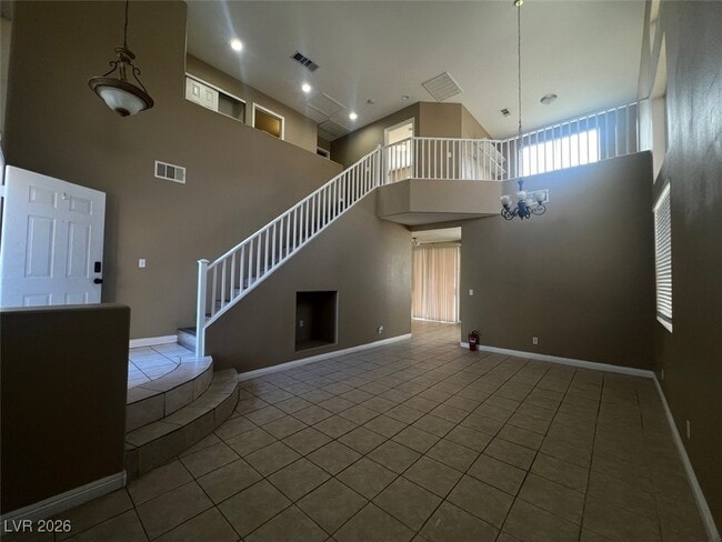 Building Photo - 1000 Venetian Hills Ln