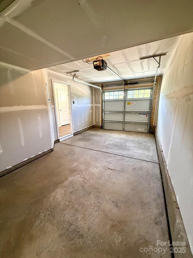 Building Photo - 7726 Capstan Trl