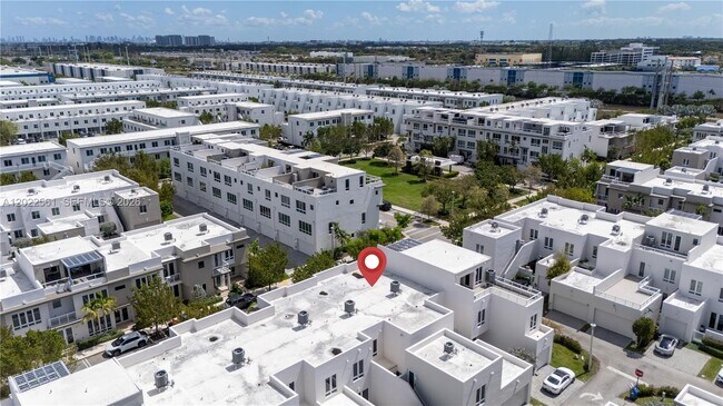 Building Photo - 6440 NW 103rd Psge