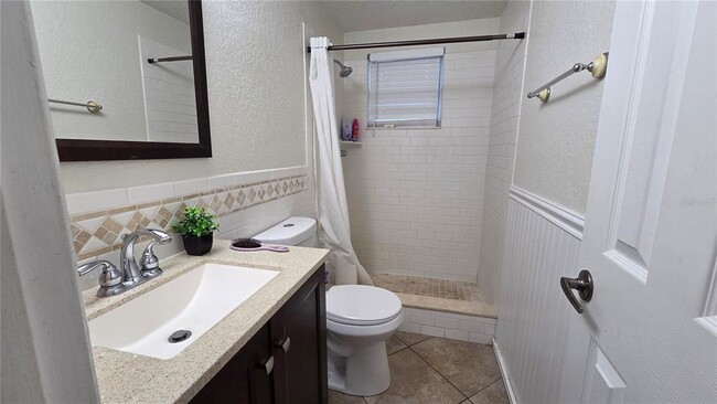 Building Photo - 7340 Brentwood Dr