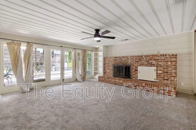 Building Photo - 1708 W Myrtle Ave