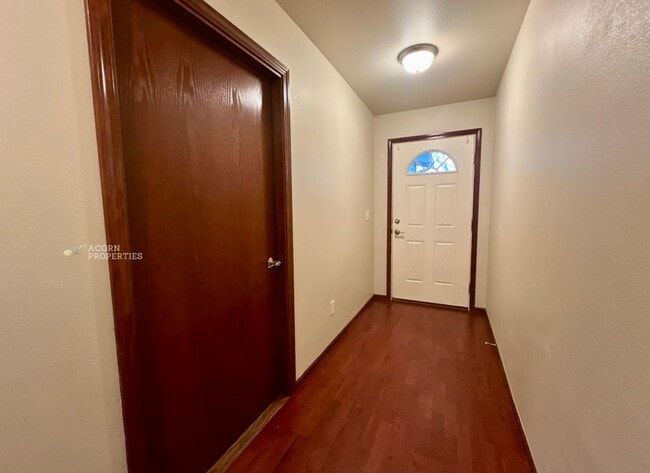 Building Photo - 1668 Stremler Dr