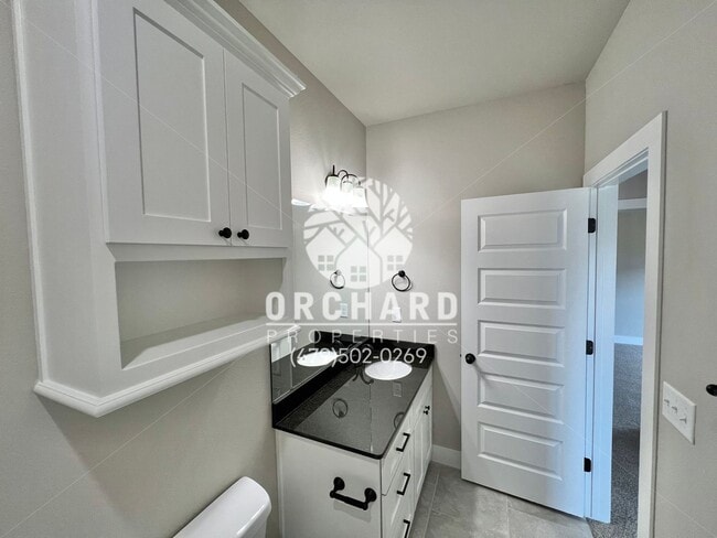 Building Photo - Tontitown- Single-Family Home- Desirable Huntley Plan