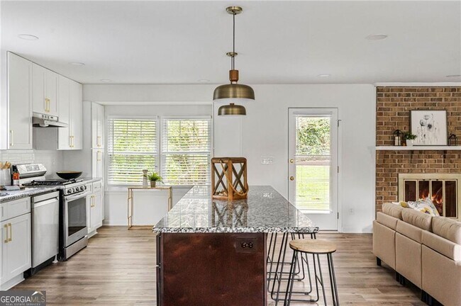 Building Photo - 2866 Red Pine Ct NW