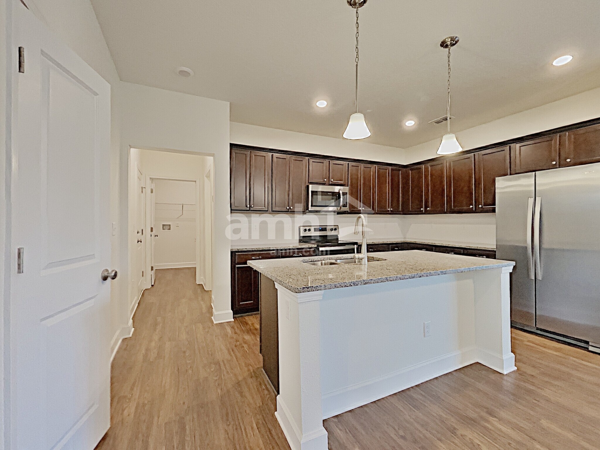 Building Photo - 437 Sandstone Dr