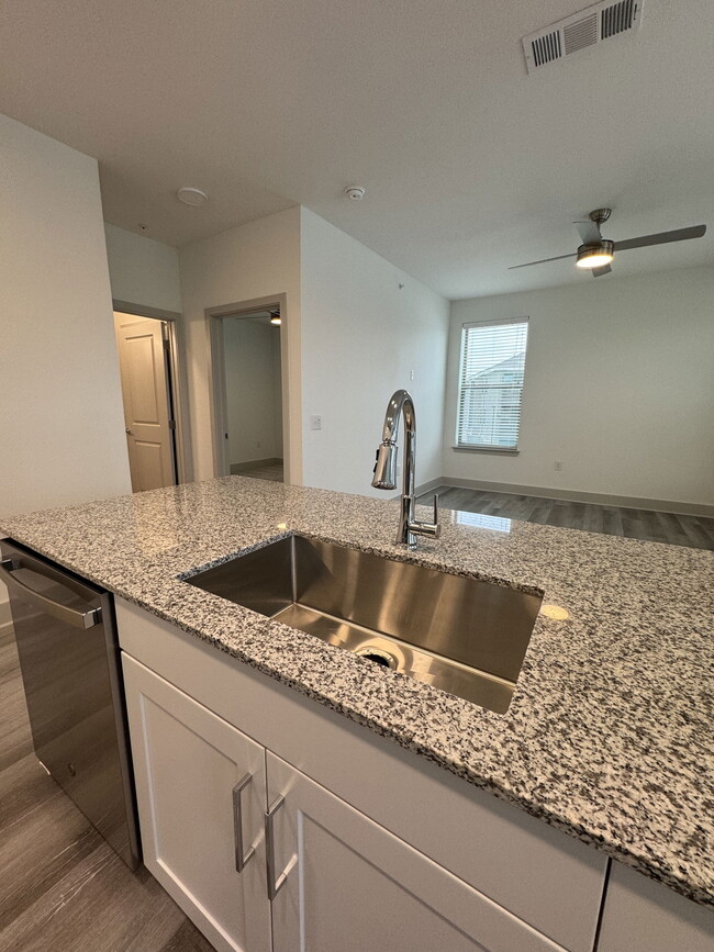 Building Photo - 5432 Huffines Blvd