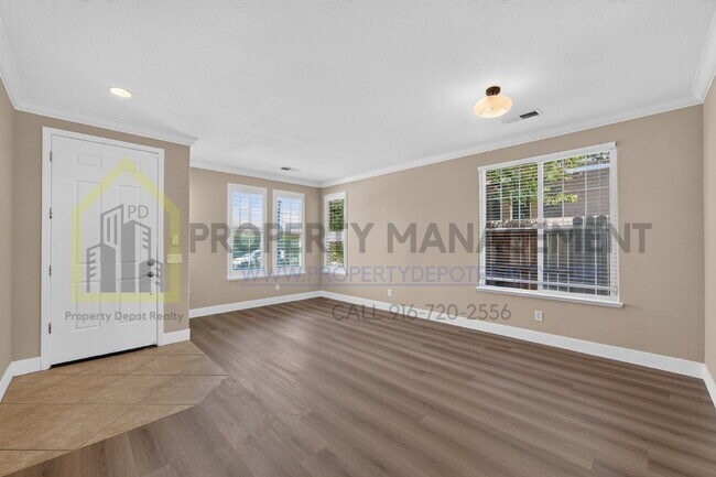 Building Photo - Spacious 3-Bed, 2-Bath Retreat on Charm Way