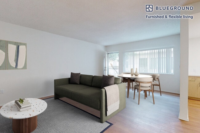 Primary Photo - 12017 Goshen Ave