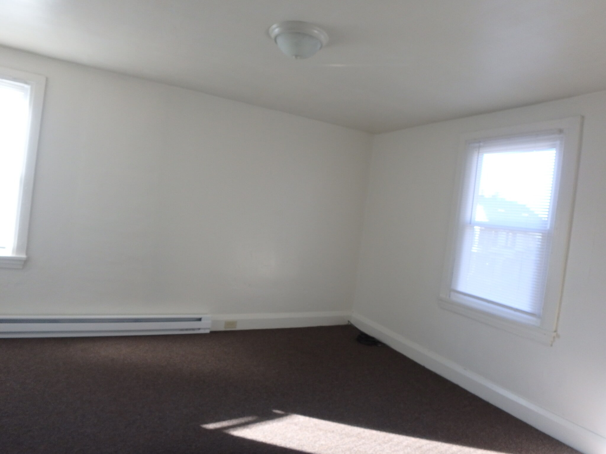 Building Photo - 600 Broad St